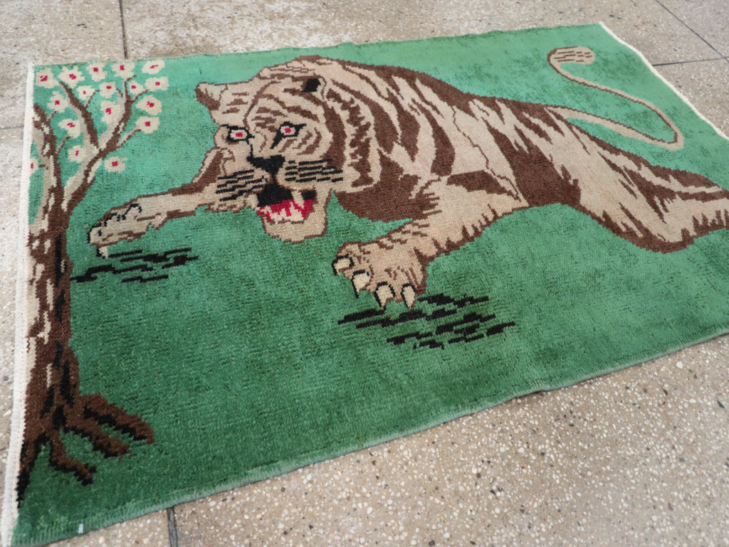 Vintage Turkish Anatolian Pictorial Rug, No.31898 - Galerie Shabab