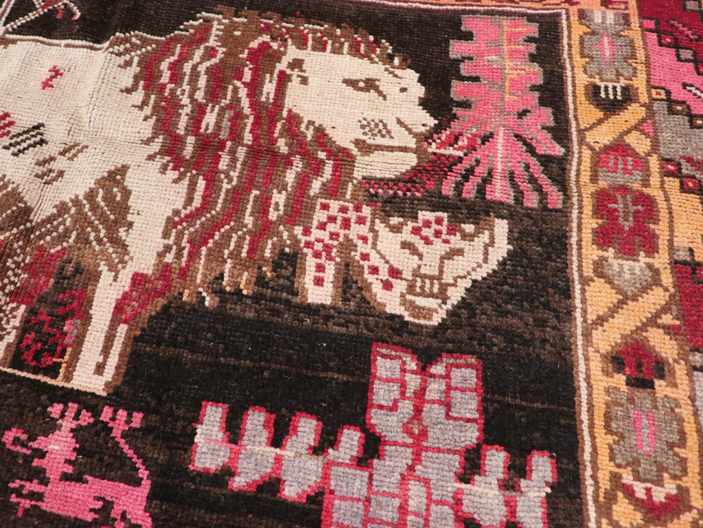 Vintage Turkish Anatolian Square Pictorial Accent Carpet, No.31908 - Galerie Shabab