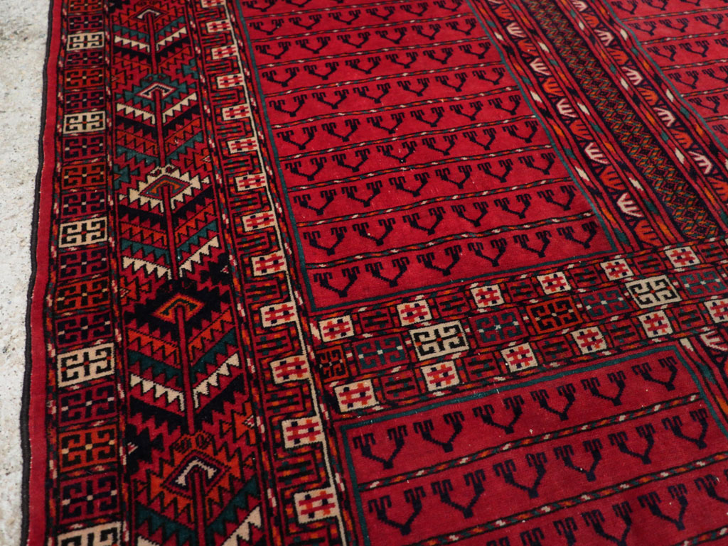 Vintage Central Asian Tekke Accent Rug, No.31915 - Galerie Shabab