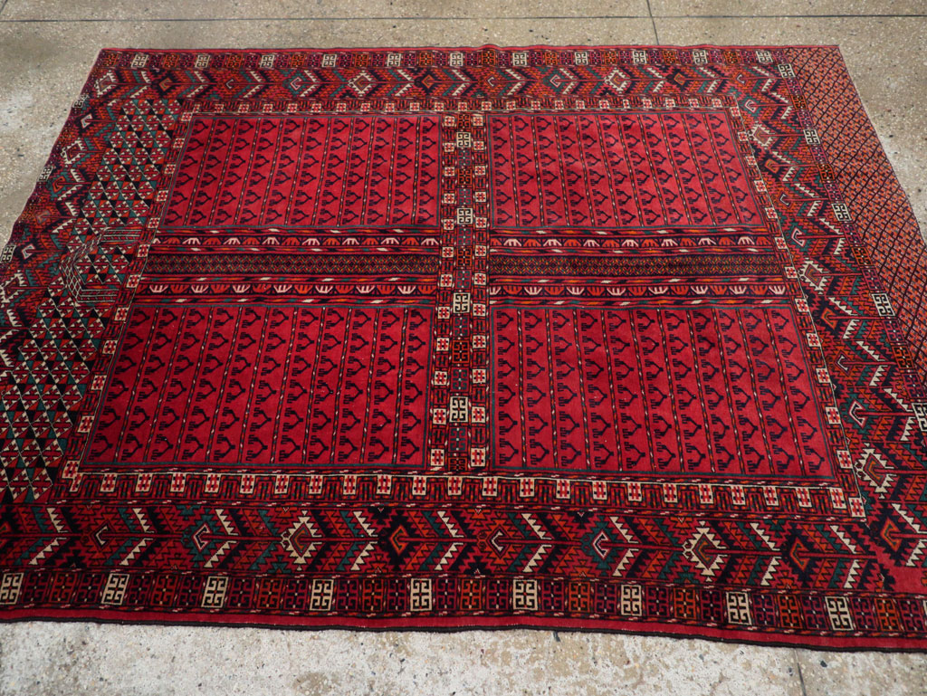 Vintage Central Asian Tekke Accent Rug, No.31915 - Galerie Shabab