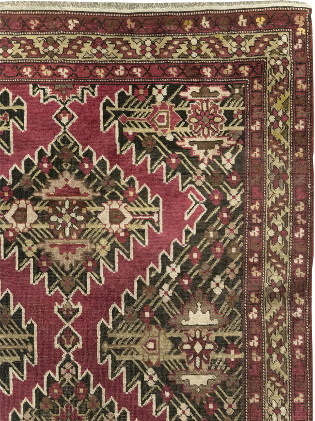 Antique Caucasian Karabagh Accent Rug, No.31923 - Galerie Shabab