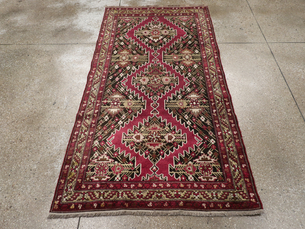 Antique Caucasian Karabagh Accent Rug, No.31923 - Galerie Shabab
