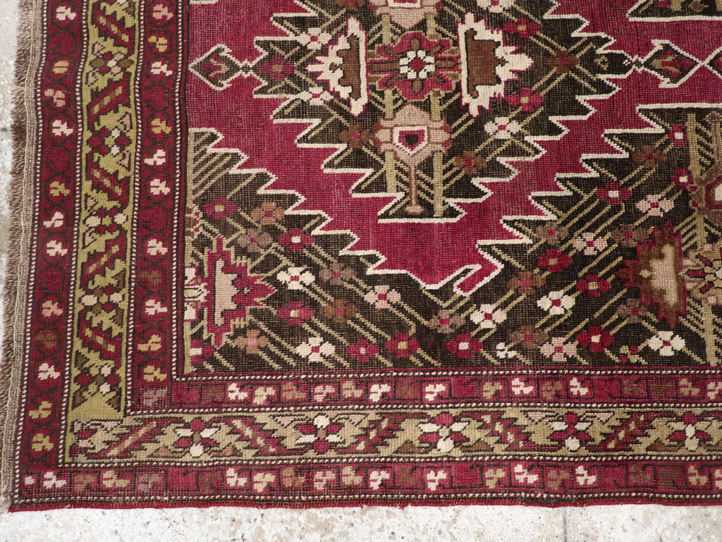 Antique Caucasian Karabagh Accent Rug, No.31923 - Galerie Shabab