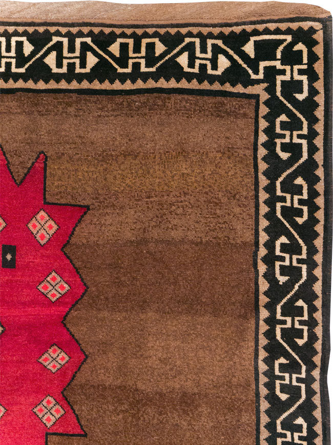 Tribal Vintage Turkish Anatolian Room Size Carpet, No.31924 - Galerie Shabab