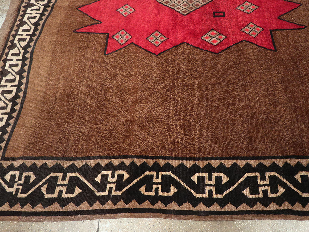 Tribal Vintage Turkish Anatolian Room Size Carpet, No.31924 - Galerie Shabab