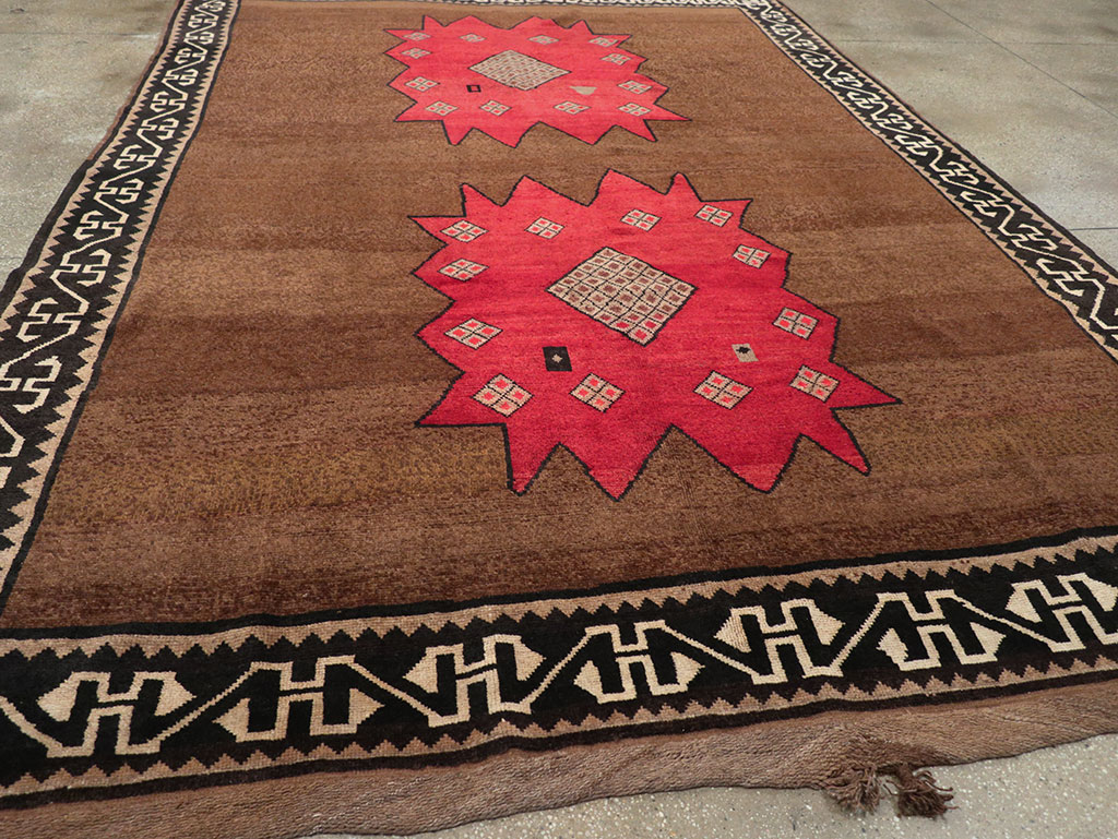 Tribal Vintage Turkish Anatolian Room Size Carpet, No.31924 - Galerie Shabab