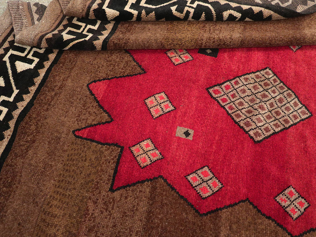 Tribal Vintage Turkish Anatolian Room Size Carpet, No.31924 - Galerie Shabab