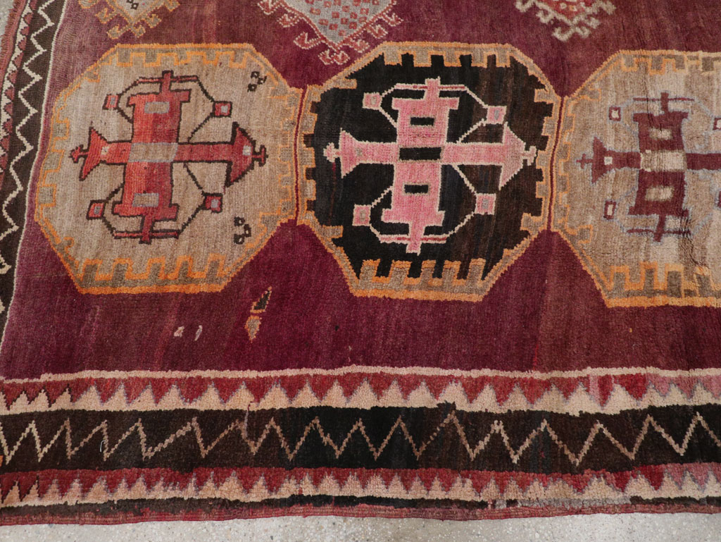 Vintage Turkish Anatolian Small Room Size Carpet, No.31925 - Galerie Shabab