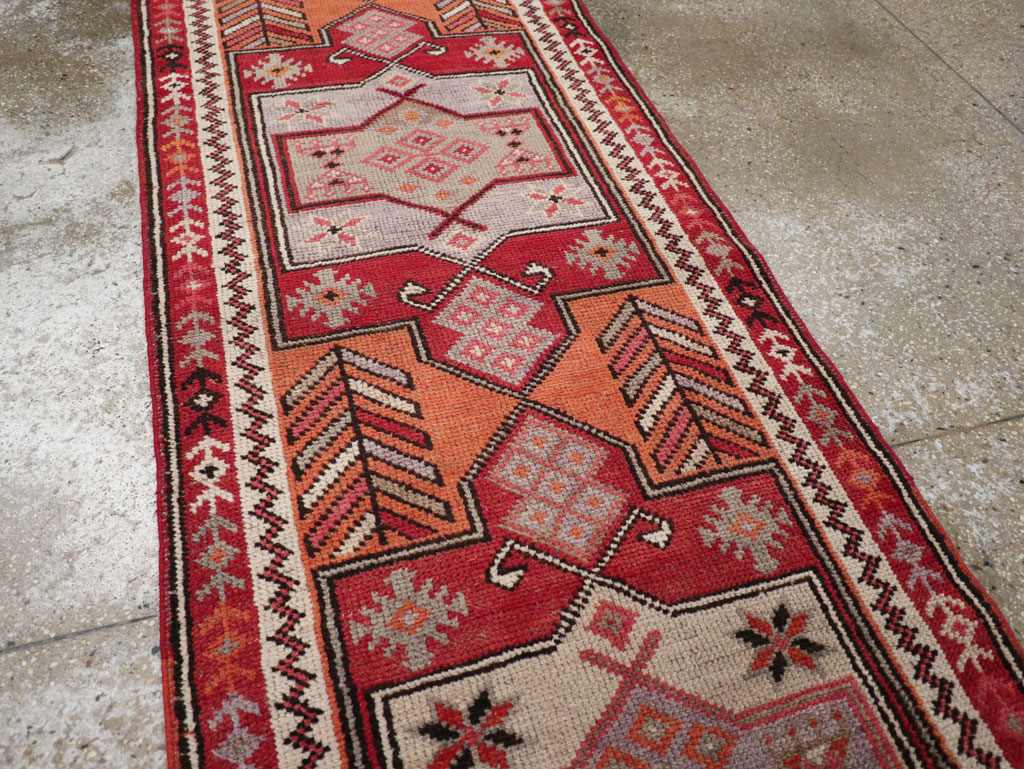 Vintage Turkish Tribal Runner, No.31928 - Galerie Shabab