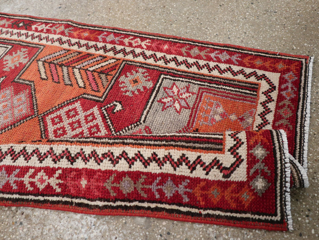 Vintage Turkish Tribal Runner, No.31928 - Galerie Shabab