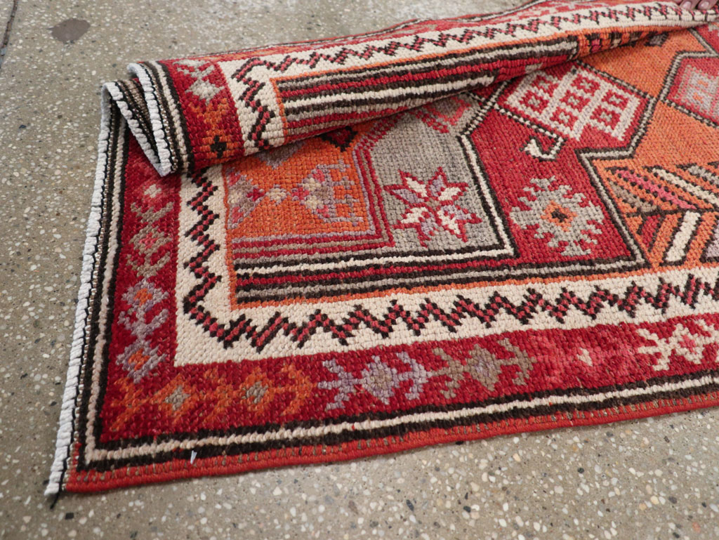 Vintage Turkish Tribal Runner, No.31928 - Galerie Shabab