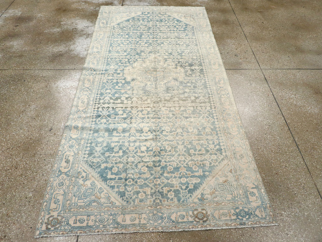 Vintage Persian Malayer Gallery Rug, No.31930 - Galerie Shabab