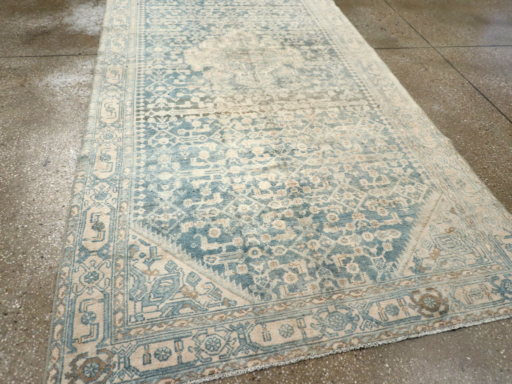 Vintage Persian Malayer Gallery Rug, No.31930 - Galerie Shabab
