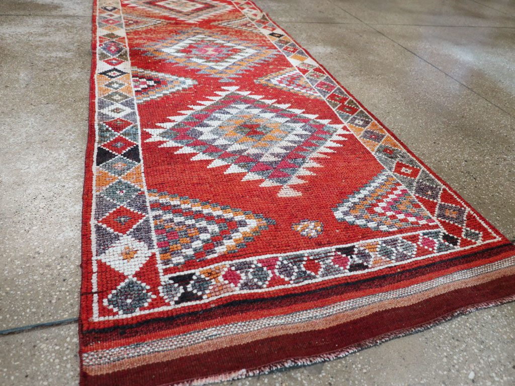 Vintage Turkish Tribal Runner, No.31934 - Galerie Shabab