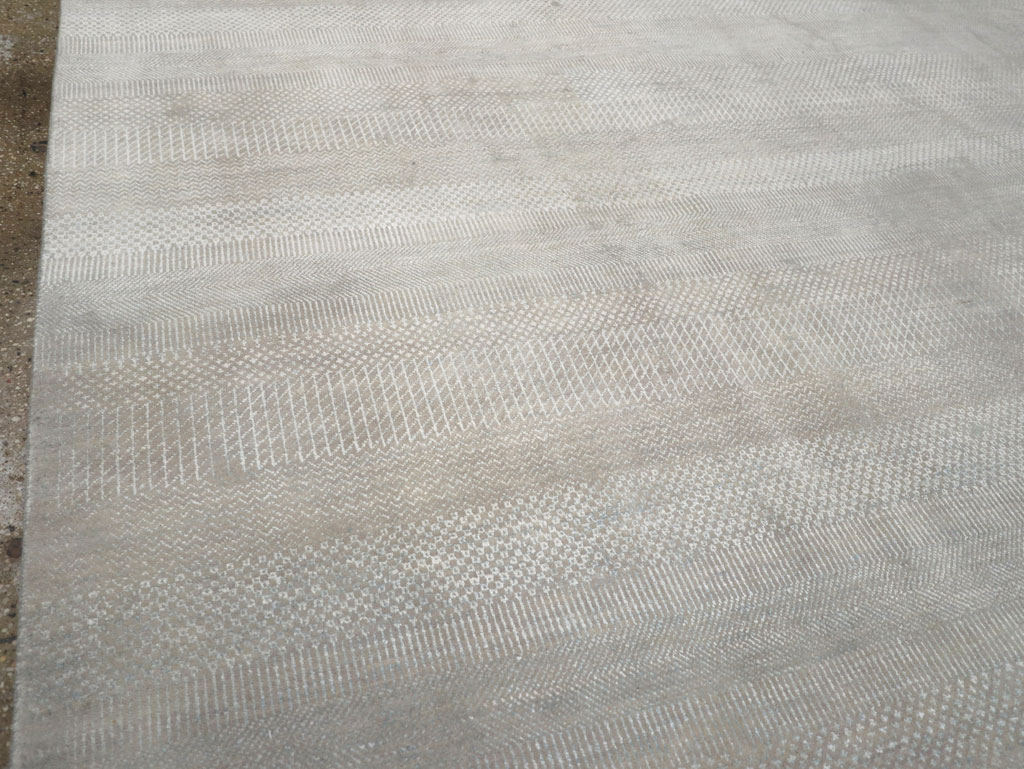 Modern Indian Room Size Carpet, No.31936 - Galerie Shabab