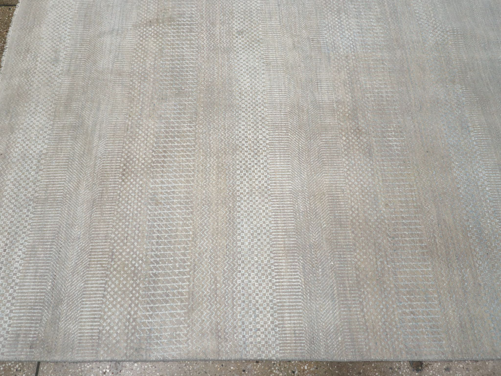 Modern Indian Room Size Carpet, No.31936 - Galerie Shabab