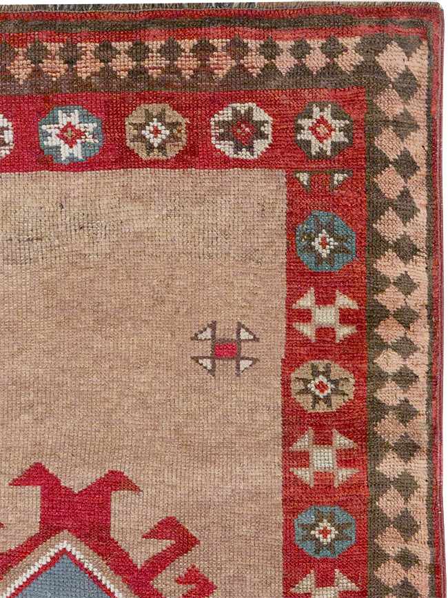 Antique Persian Camel Hair Serab Runner, No.31940 - Galerie Shabab