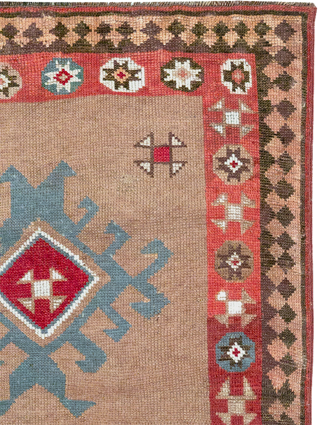 Antique Persian Camel Hair Serab Runner, No.31940 - Galerie Shabab