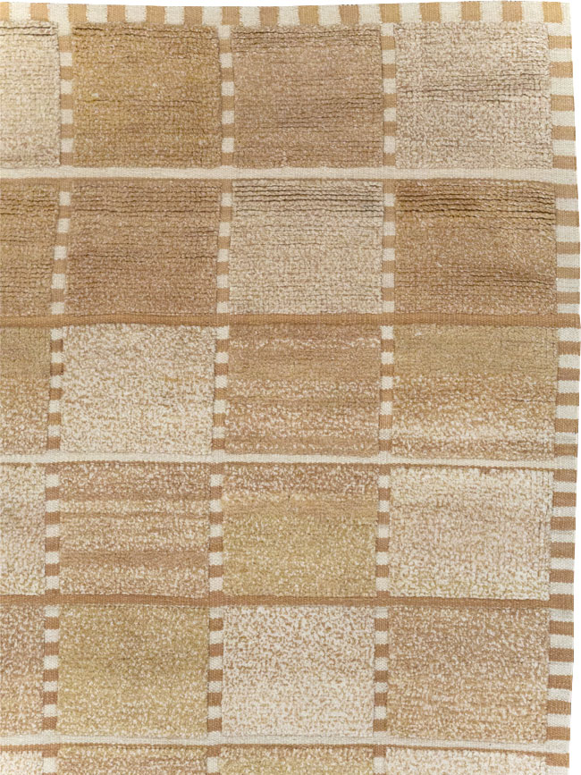 Swedish Inspired Modern Turkish Room Size Carpet, No.31941 - Galerie Shabab