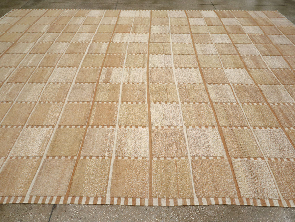 Swedish Inspired Modern Turkish Room Size Carpet, No.31941 - Galerie Shabab