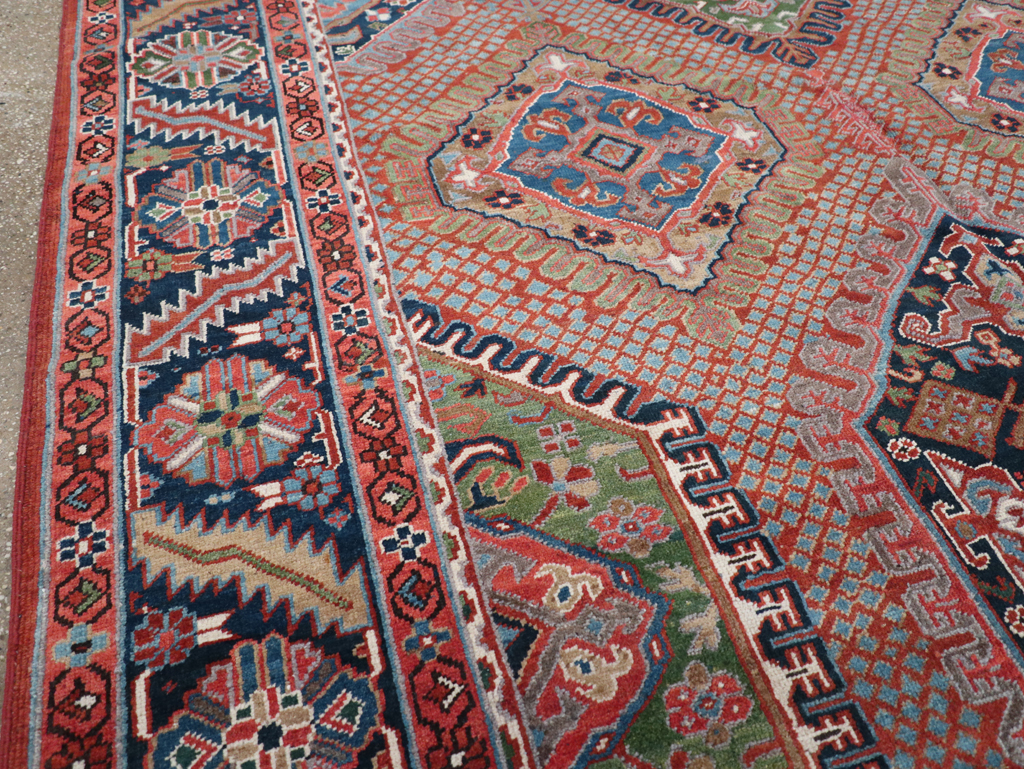 Antique Persian Heriz Carpet, No.31944 - Galerie Shabab