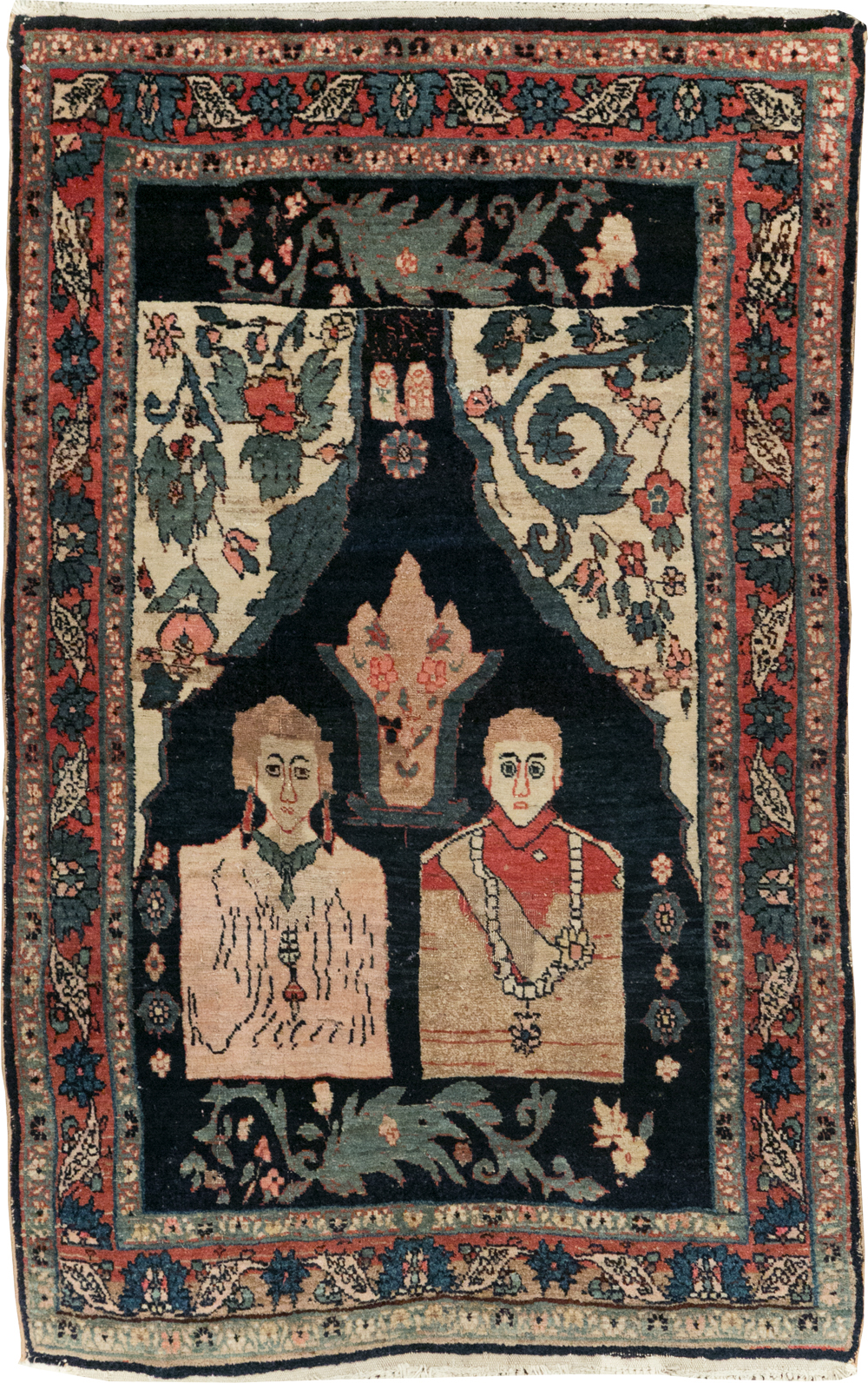 Antique Persian Bidjar Pictorial Rug, No.31954 - Galerie Shabab