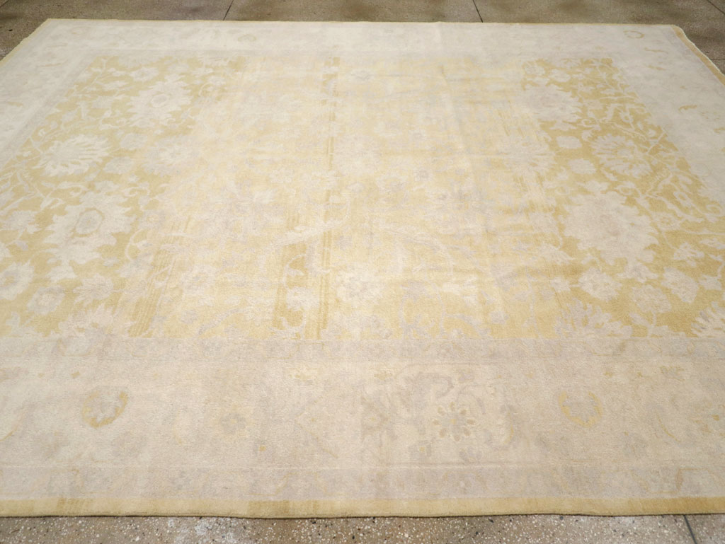 Modern Indian Agra Style Room Size Carpet, No.31956 - Galerie Shabab