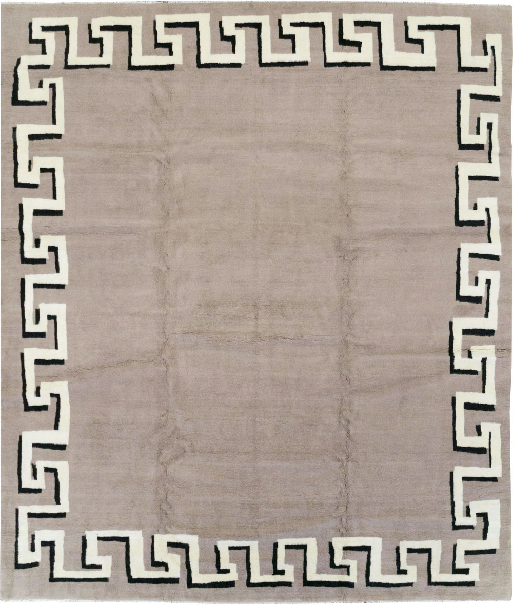Modern Turkish Art Deco Carpet in the style of Christian Berard, No.31958 - Galerie Shabab