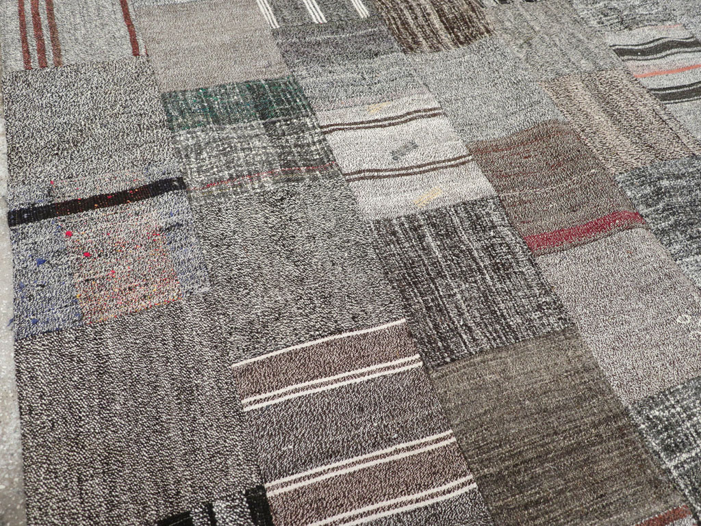 Contemporary Turkish Flatweave Small Room Size Carpet, No.31962 - Galerie Shabab