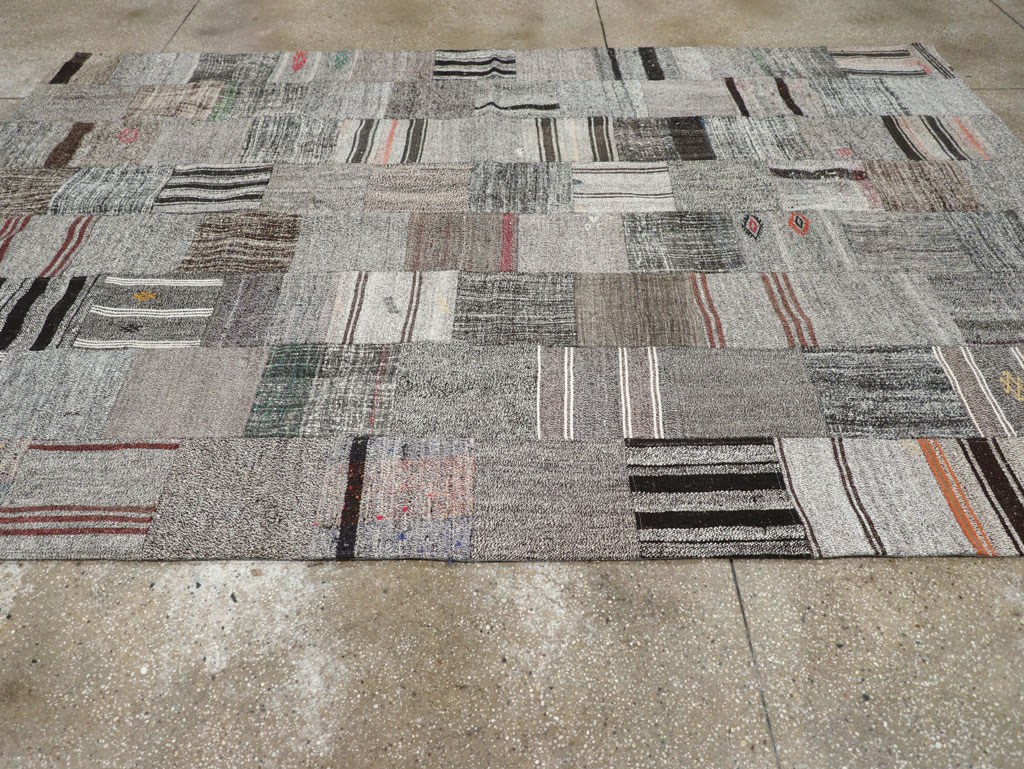 Contemporary Turkish Flatweave Small Room Size Carpet, No.31962 - Galerie Shabab