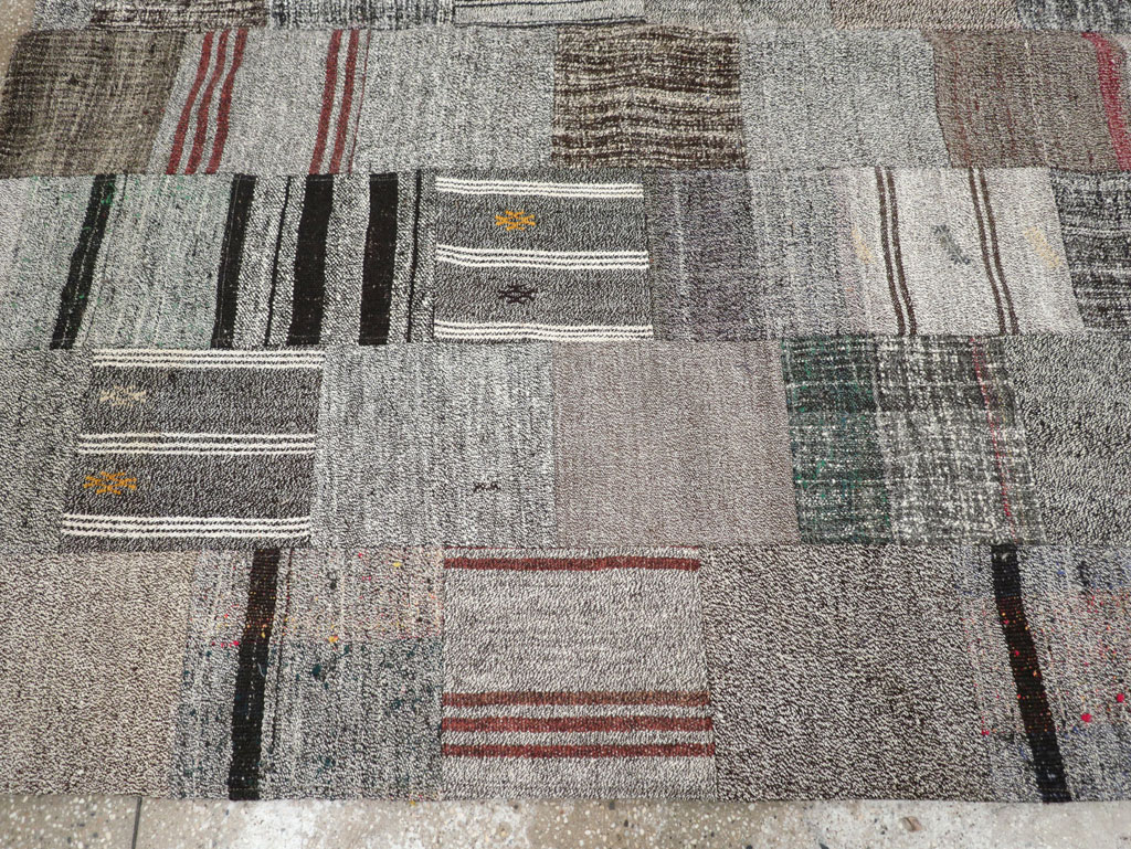 Contemporary Turkish Flatweave Small Room Size Carpet, No.31962 - Galerie Shabab