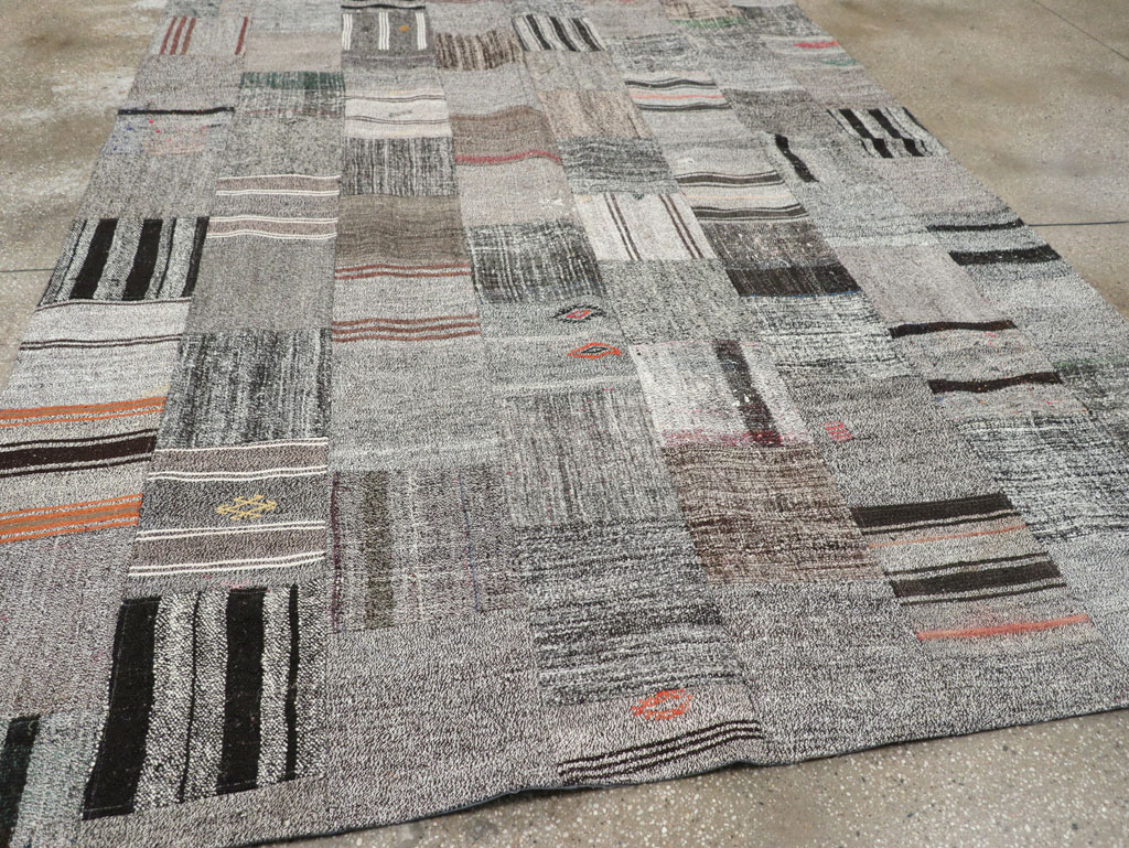 Contemporary Turkish Flatweave Small Room Size Carpet, No.31962 - Galerie Shabab