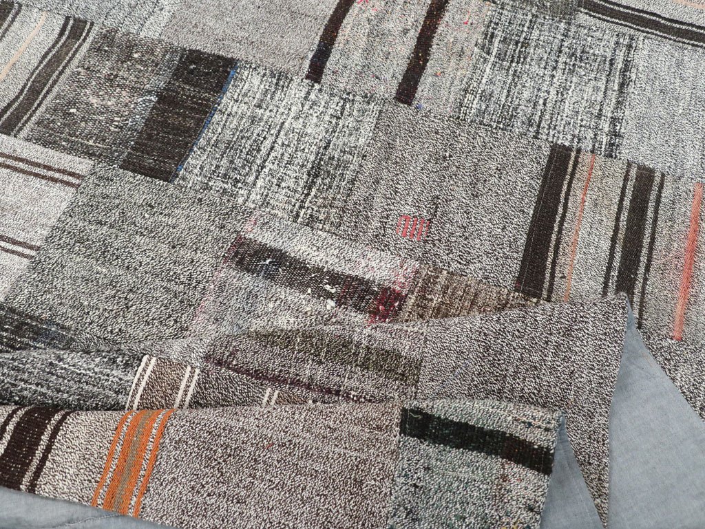 Contemporary Turkish Flatweave Small Room Size Carpet, No.31962 - Galerie Shabab