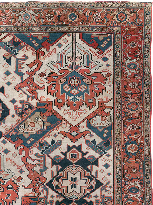 Antique Persian Heriz Carpet, No.31965 - Galerie Shabab