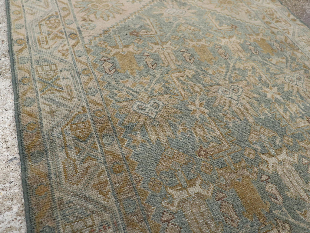 Vintage Persian Malayer Throw Rug, No.31967 - Galerie Shabab