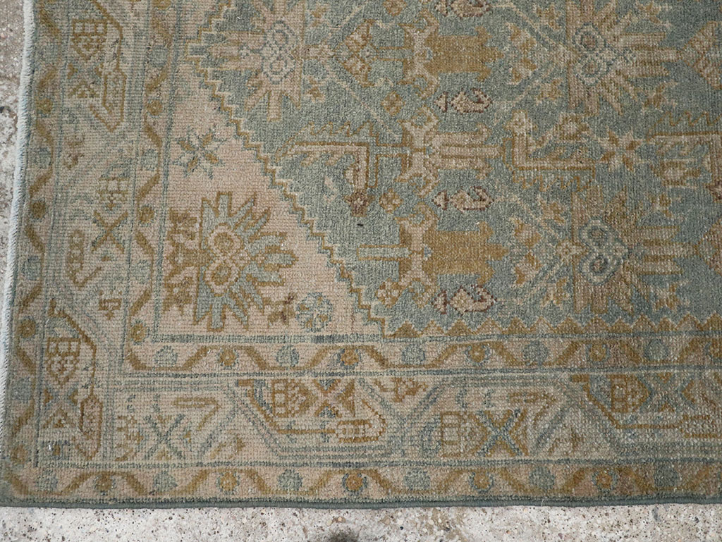 Vintage Persian Malayer Throw Rug, No.31967 - Galerie Shabab