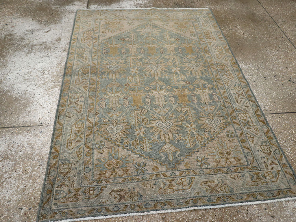 Vintage Persian Malayer Throw Rug, No.31967 - Galerie Shabab
