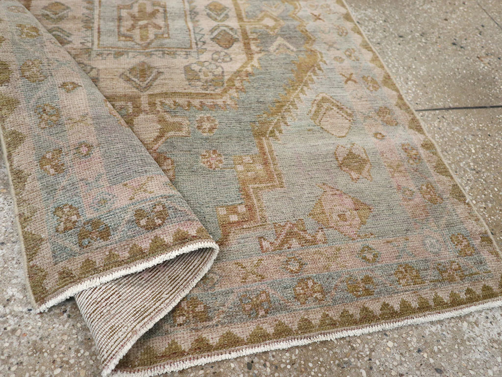 Vintage Persian Malayer Throw Rug, No.31970 - Galerie Shabab