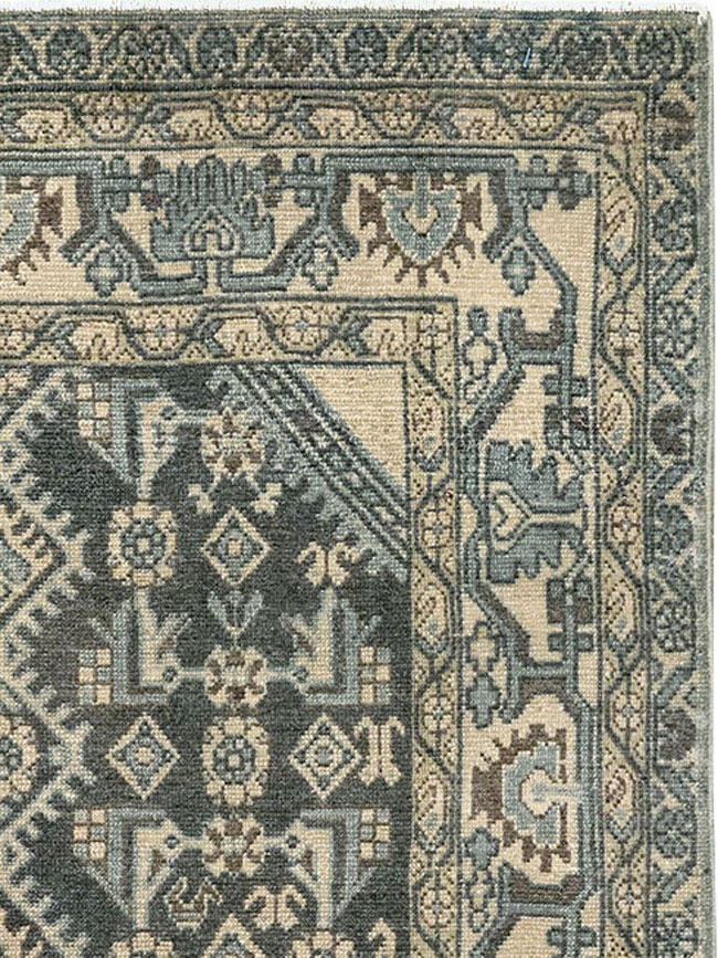 Vintage Persian Malayer Throw Rug, No.31972 - Galerie Shabab