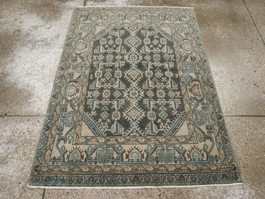 Vintage Persian Malayer Throw Rug, No.31972 - Galerie Shabab