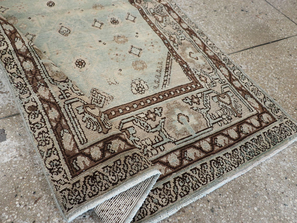 Vintage Persian Malayer Throw Rug, No.31973 - Galerie Shabab