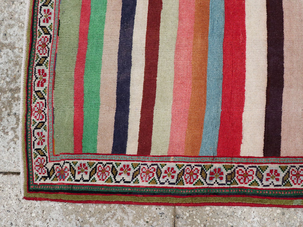 Vintage Persian Mahal Throw Rug, No.31978 - Galerie Shabab
