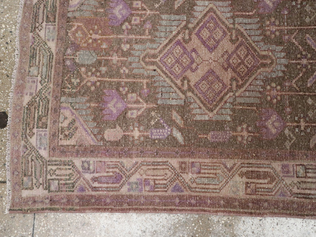Vintage Persian Malayer Runner, No.31980 - Galerie Shabab