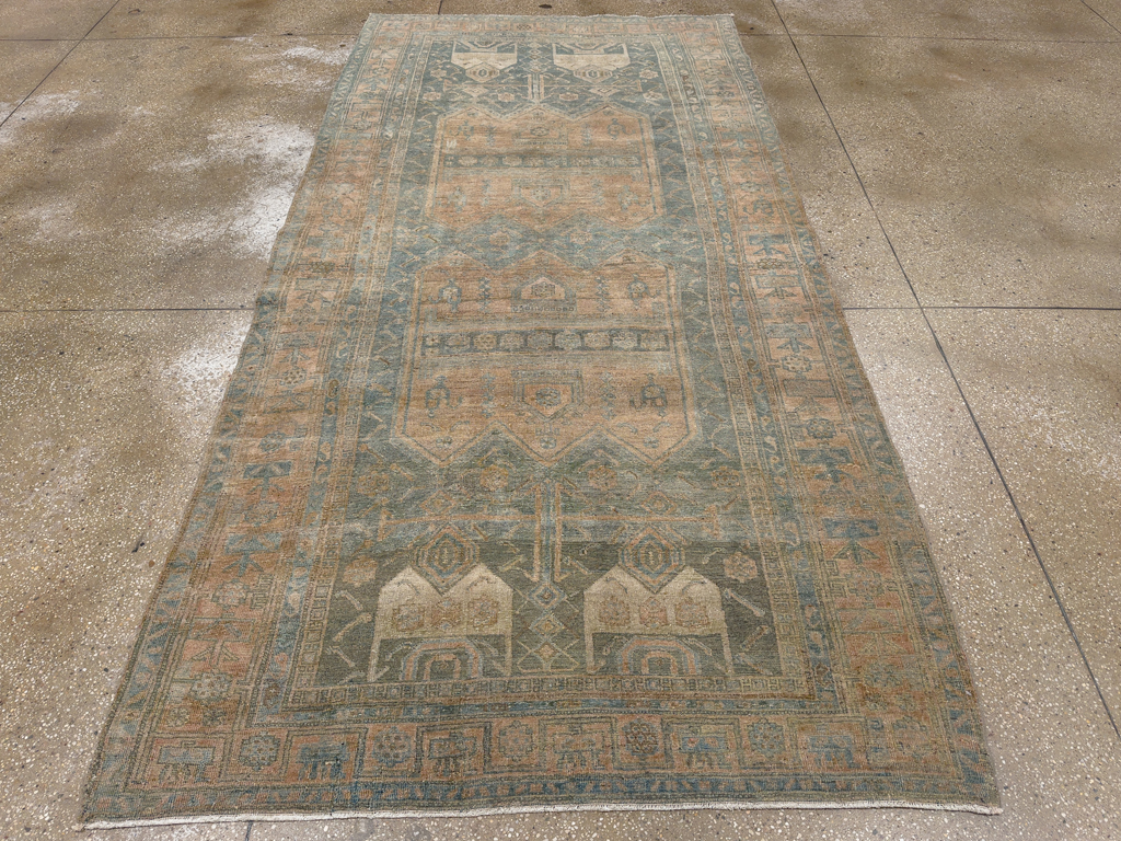 Antique Persian Lori Small Gallery Carpet, No.31981 - Galerie Shabab
