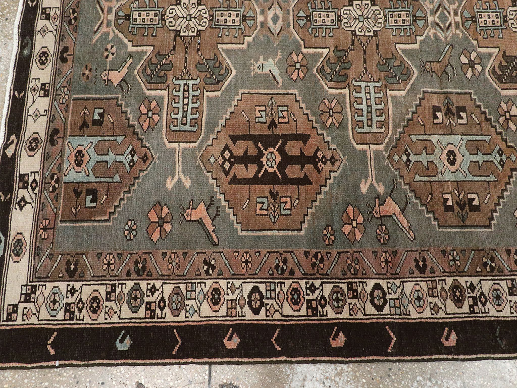 Antique Persian Malayer Accent Rug, No.31982 - Galerie Shabab