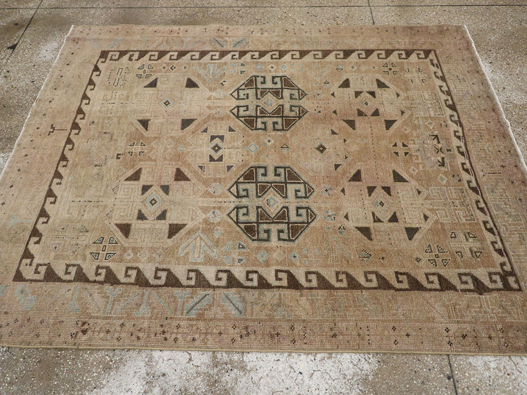 Vintage Persian Lori Accent Rug, No.31995 - Galerie Shabab