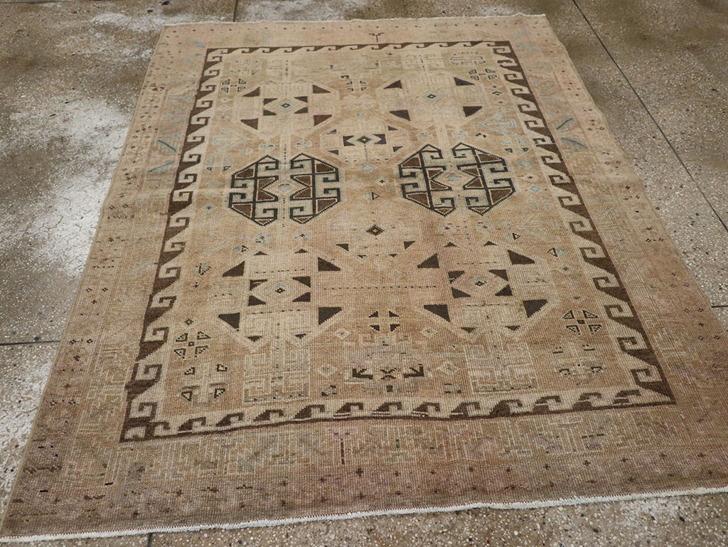 Vintage Persian Lori Accent Rug, No.31995 - Galerie Shabab