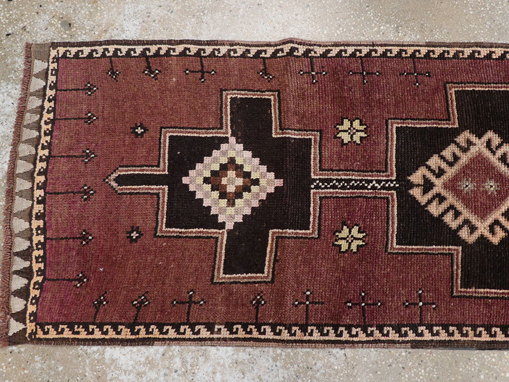 Vintage Turkish Anatolian Long Runner, No.32004 - Galerie Shabab