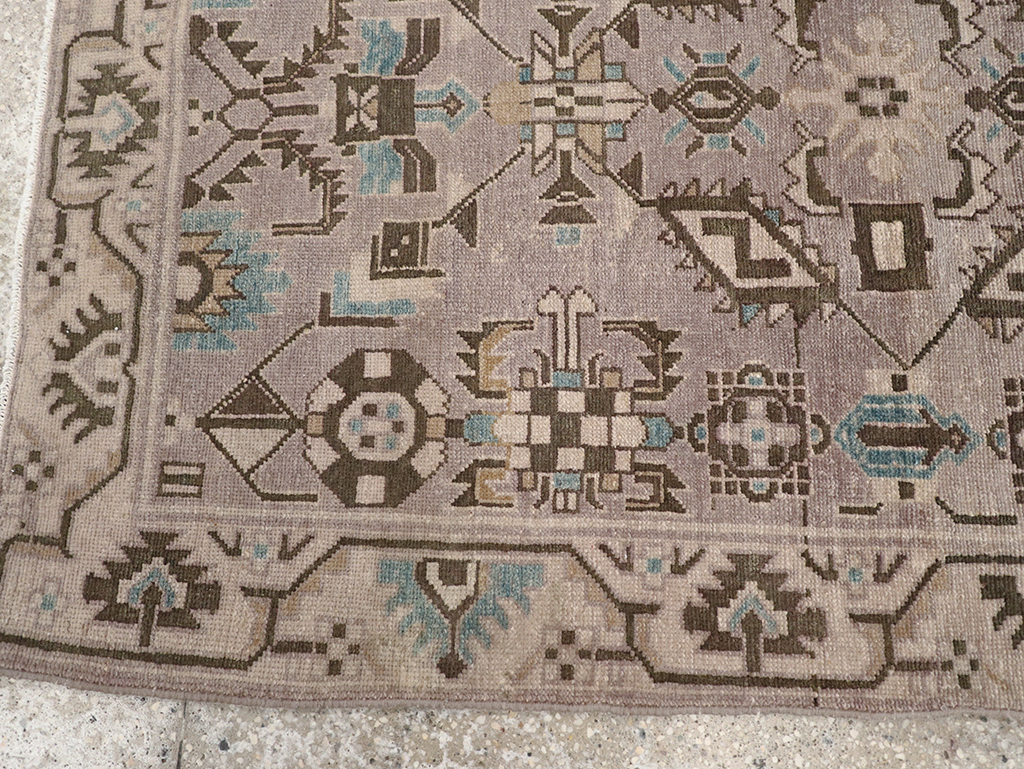 Vintage Persian Malayer Throw Rug, No.32017 - Galerie Shabab