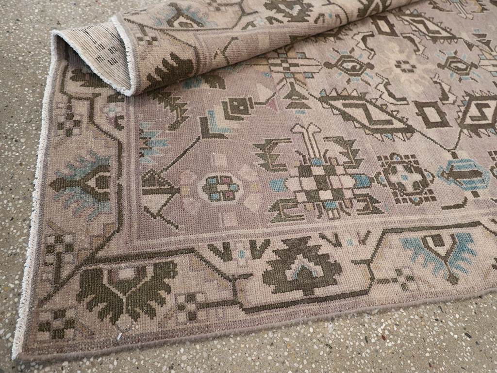 Vintage Persian Malayer Throw Rug, No.32017 - Galerie Shabab